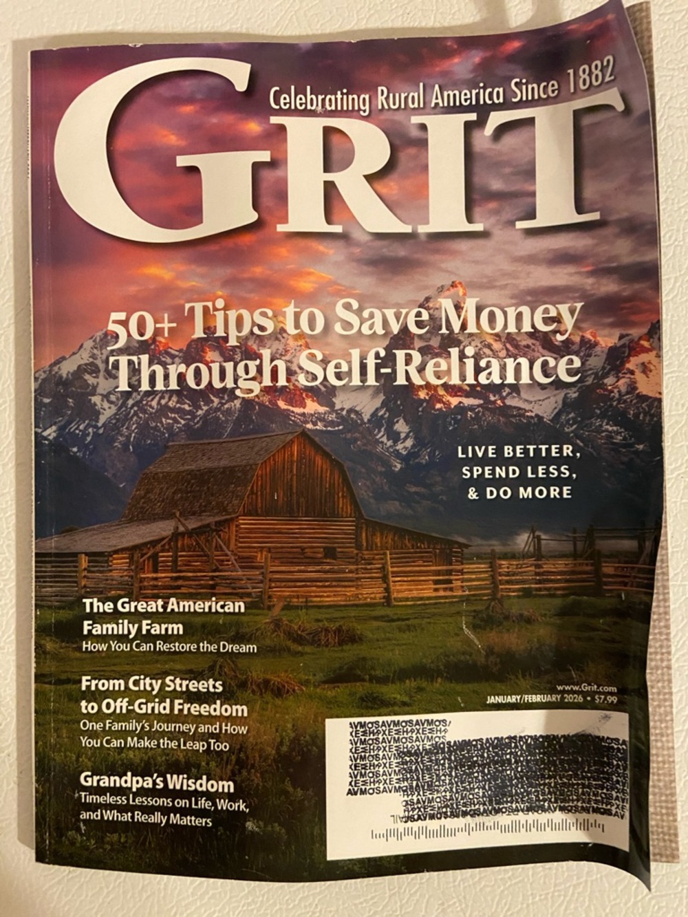 Set of Mother Earth News & Grit Magazines - Assorted Covers - Picture 2 of 7